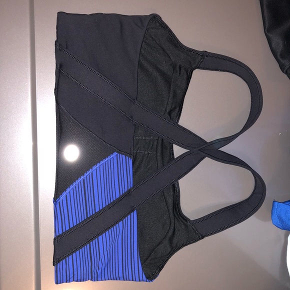 Lululemon sports bra! - Picture 2 of 4